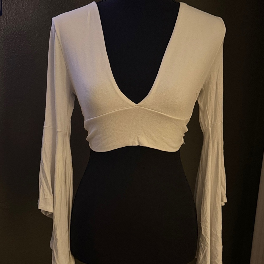 Fashion Nova Cream V-Neck Crop Top